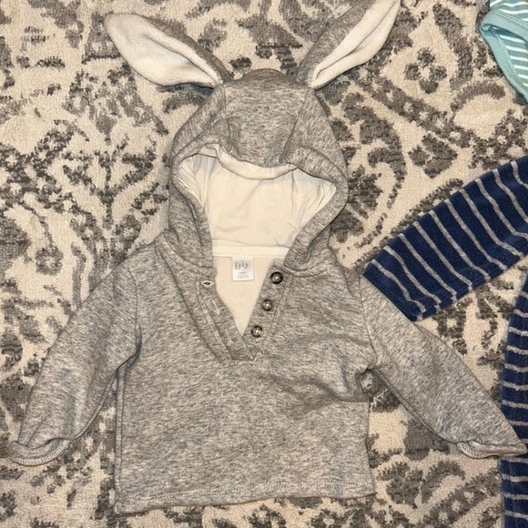 12 Piece Baby Boy Size 3-6M Mixed Bundle & Converse All-Star Crib Shoes (Size 3) - Picture 3 of 9